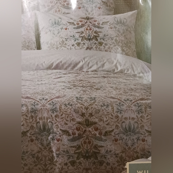 Strawberry Thief Queen Duvet Set Floral Design William Morris - Picture 12 of 16